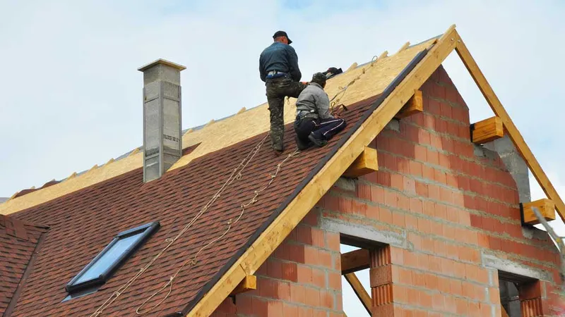 3 Common Reasons Newnan Residents Replace their Roofs