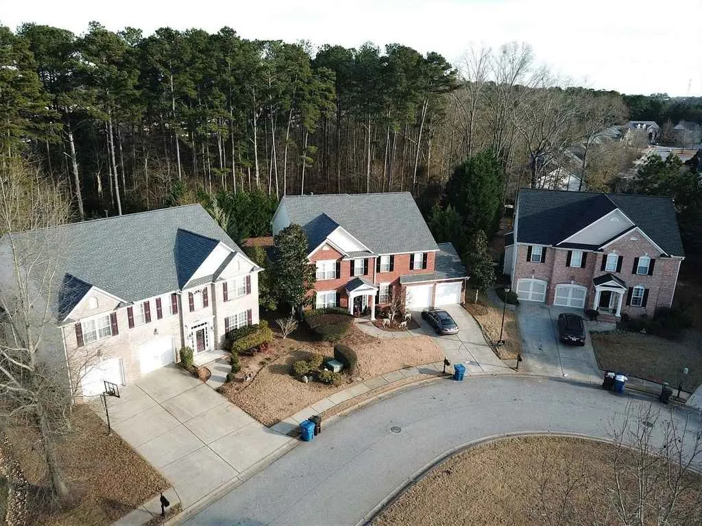roof repair services by Hero Roofing in Newnan