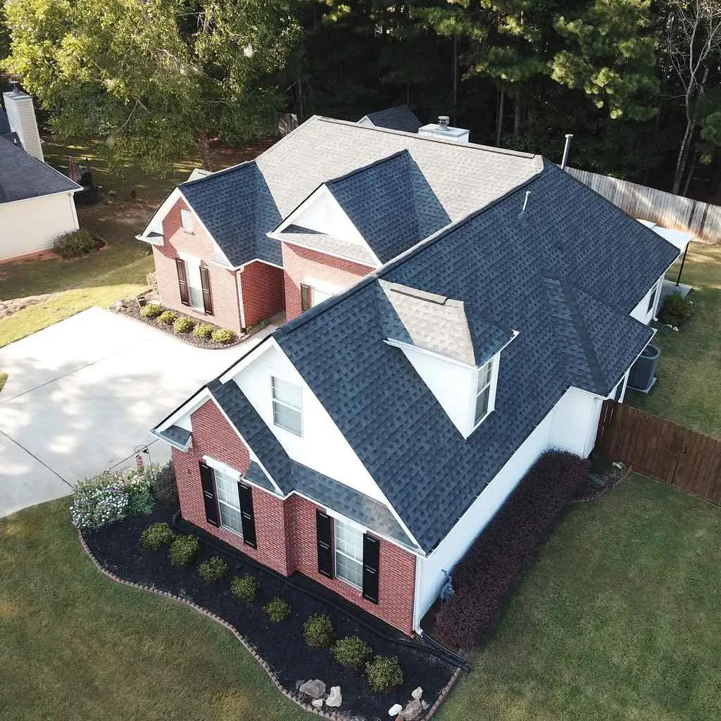 Newnan, GA asphalt shingle roofing experts